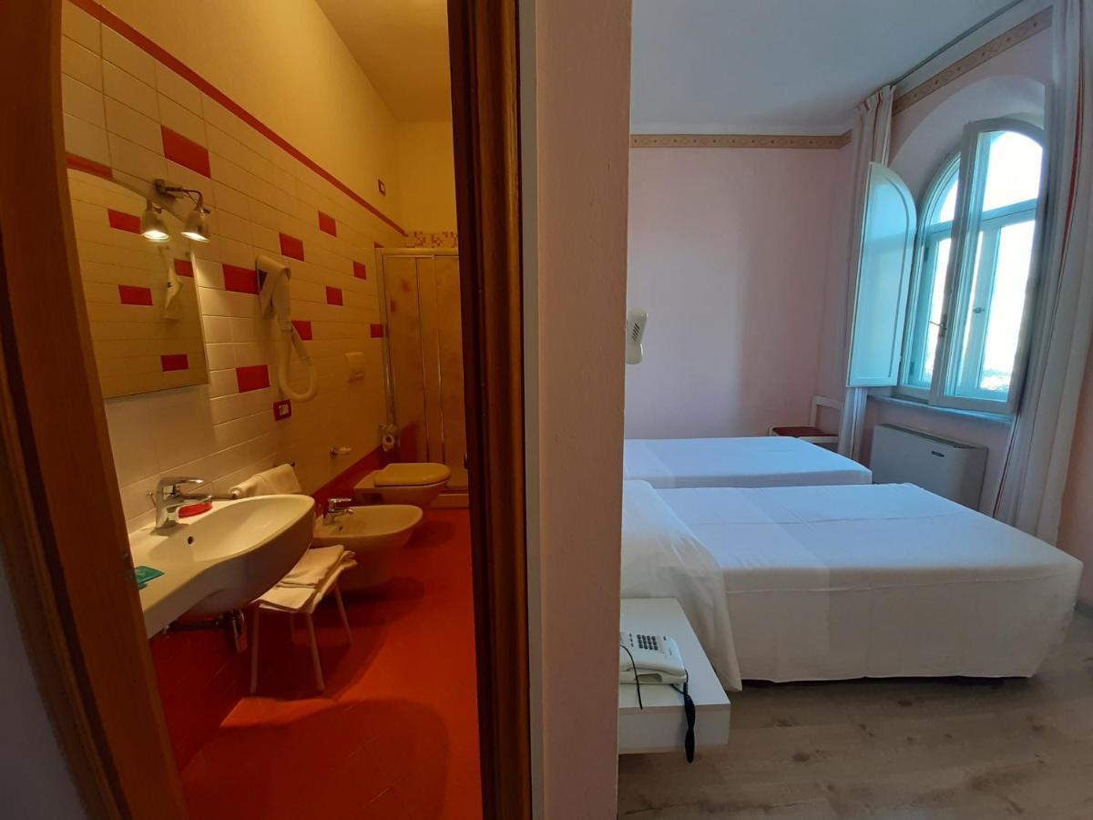 Elba Hotel Rosignano Solvay Extérieur photo