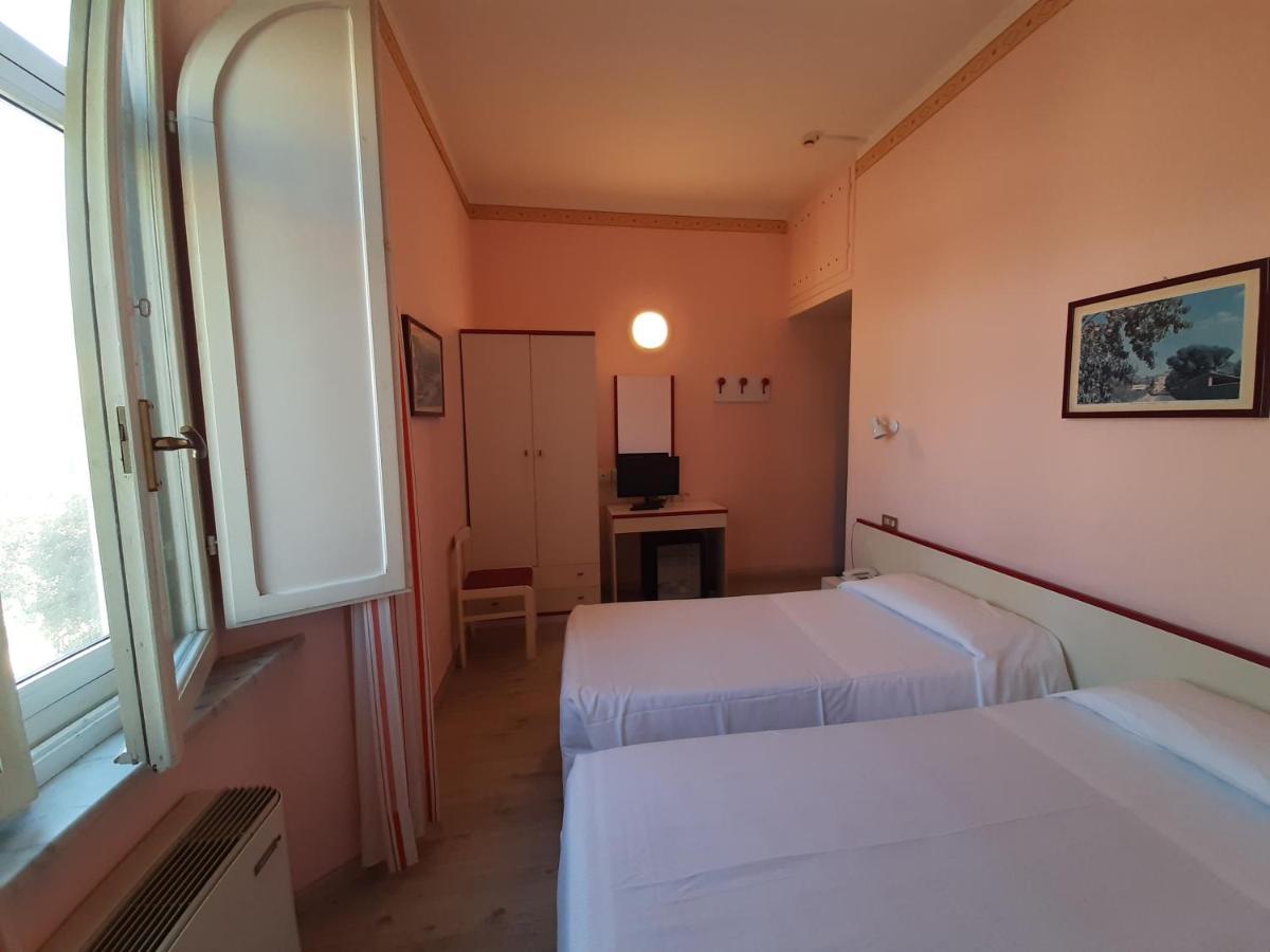 Elba Hotel Rosignano Solvay Extérieur photo