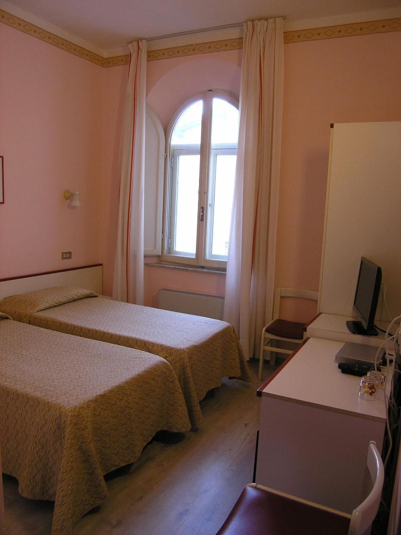 Elba Hotel Rosignano Solvay Extérieur photo