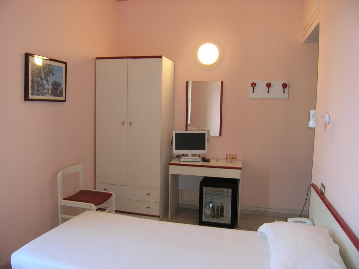 Elba Hotel Rosignano Solvay Extérieur photo